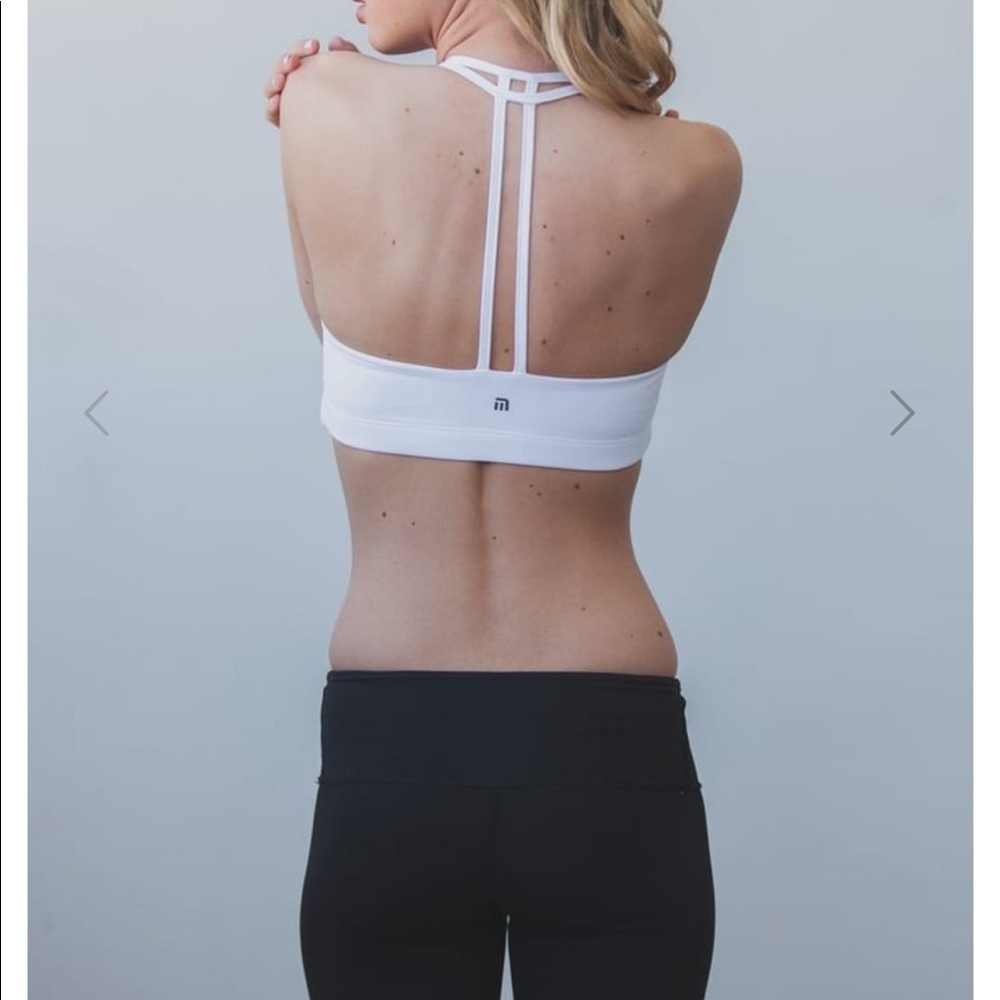 Montiel Teardrop Sports Bra in white size S